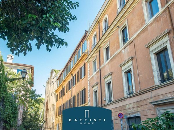 appartamento in vendita a Roma in zona Trastevere