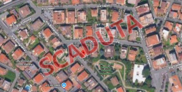 locale commerciale in vendita a Roma in zona Finocchio