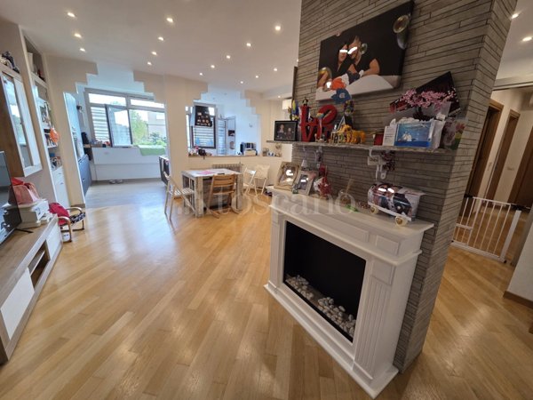 appartamento in vendita a Roma in zona Dragoncello