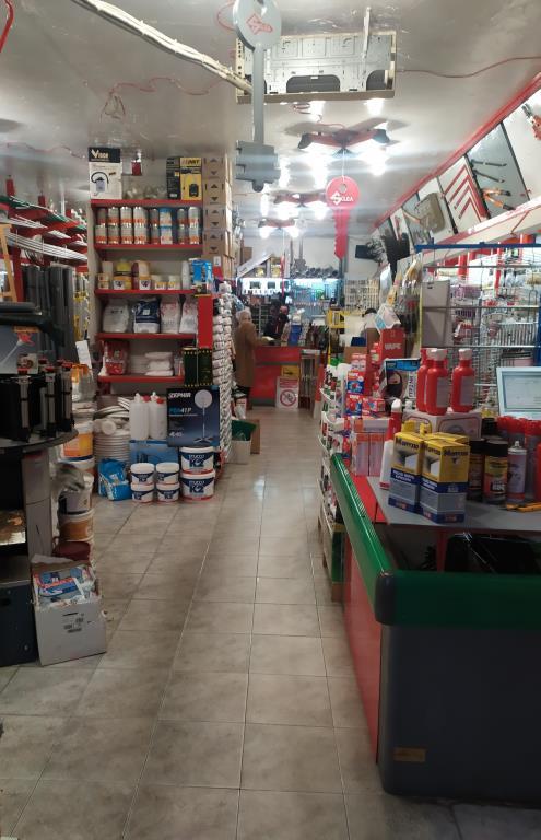 negozio in vendita a Roma in zona Tor Bella Monaca