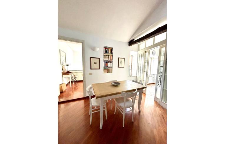 appartamento in vendita a Roma in zona Rione Regola