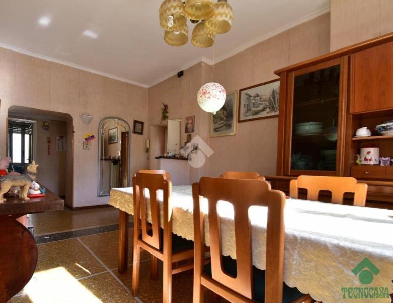 appartamento in vendita a Roma in zona Appio Pignatelli