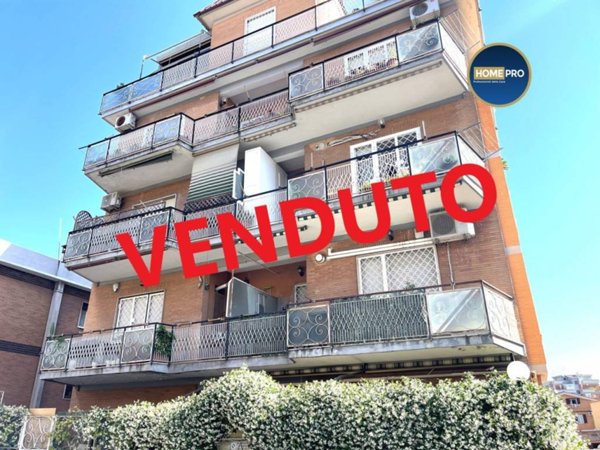 appartamento in vendita a Roma in zona Primavalle