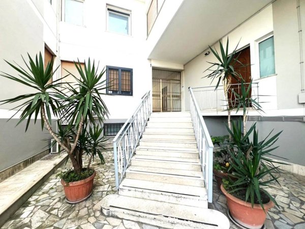 appartamento in vendita a Roma in zona Casal Morena