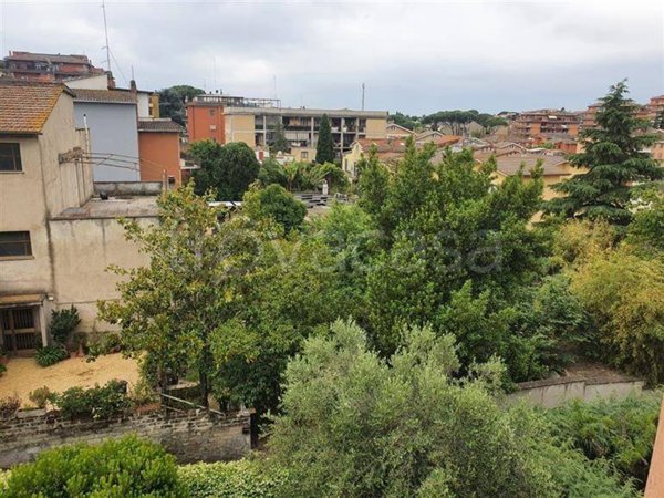 appartamento in vendita a Roma in zona Tor di Quinto
