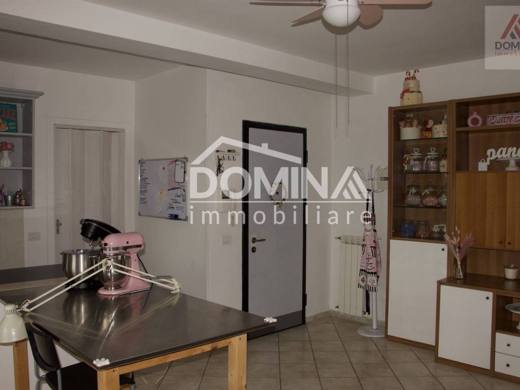 appartamento in vendita a Roma in zona Finocchio