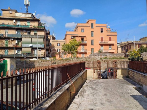appartamento in vendita a Roma in zona Prenestino-Centocelle