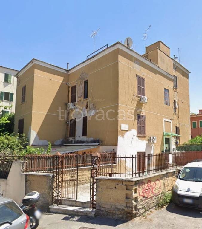 appartamento in vendita a Roma in zona Prenestino-Centocelle