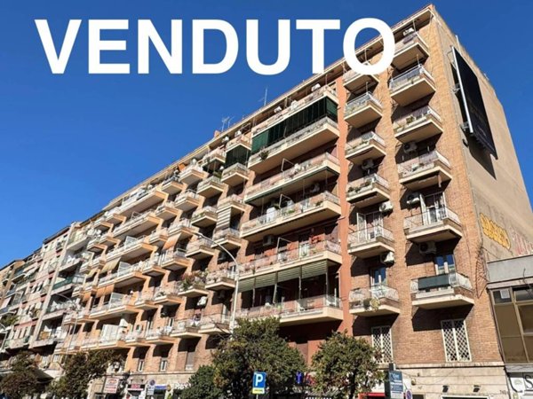appartamento in vendita a Roma in zona Don Bosco