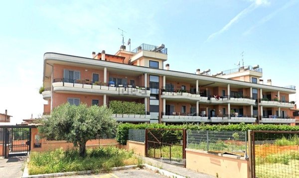 appartamento in vendita a Roma in zona Finocchio
