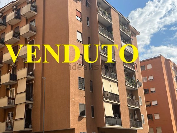 appartamento in vendita a Roma in zona Portuense