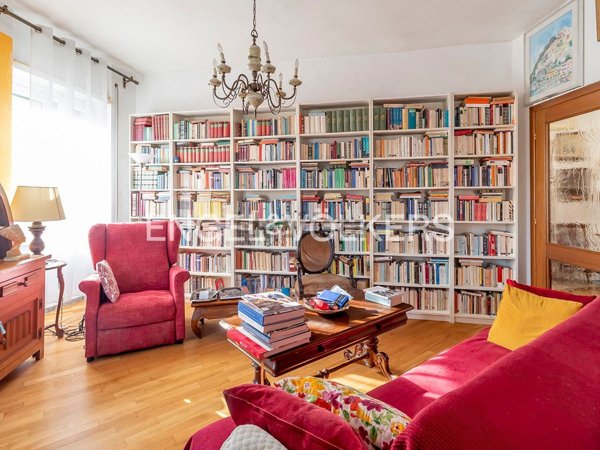 appartamento in vendita a Roma in zona Tuscolano