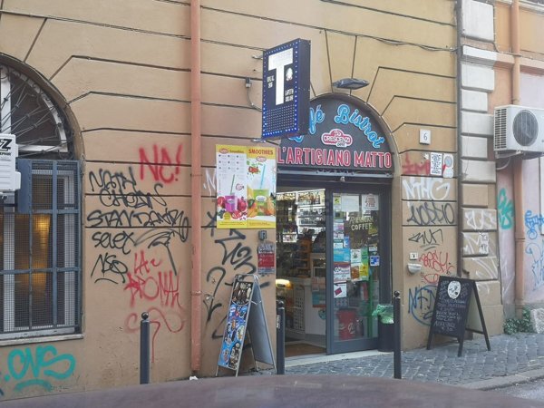 locale commerciale in vendita a Roma in zona Tiburtino