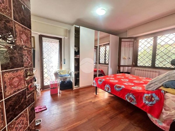 appartamento in vendita a Roma in zona Colle del Sole