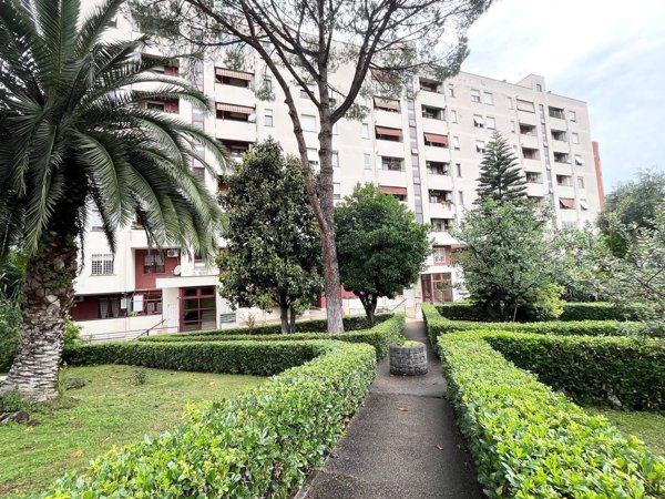 appartamento in vendita a Roma in zona Ardeatino