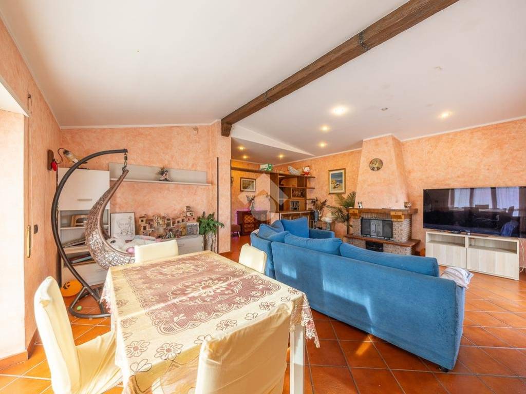 appartamento in vendita a Roma in zona Borghesiana