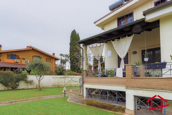 appartamento in vendita a Roma in zona Infernetto