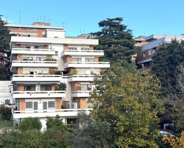 appartamento in vendita a Roma in zona Spinaceto