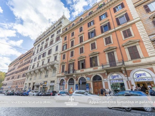 appartamento in vendita a Roma in zona Esquilino