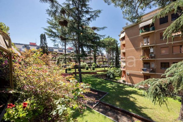 appartamento in vendita a Roma in zona Tuscolano