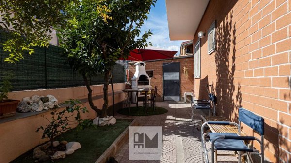 appartamento in vendita a Roma in zona Castel di Leva