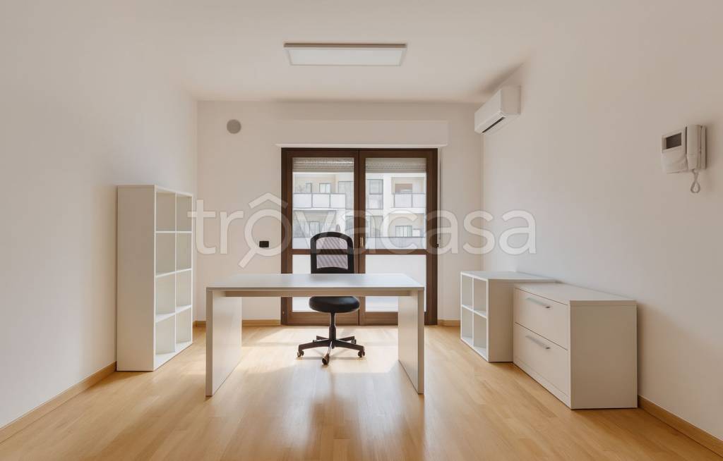 ufficio in vendita a Roma in zona La Storta