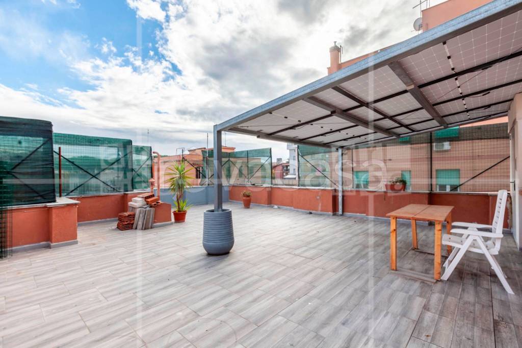 appartamento in vendita a Roma in zona Prenestino-Centocelle
