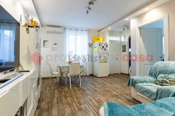 appartamento in vendita a Roma in zona Tor Bella Monaca