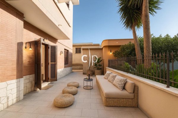 appartamento in vendita a Roma in zona Magliana Vecchia