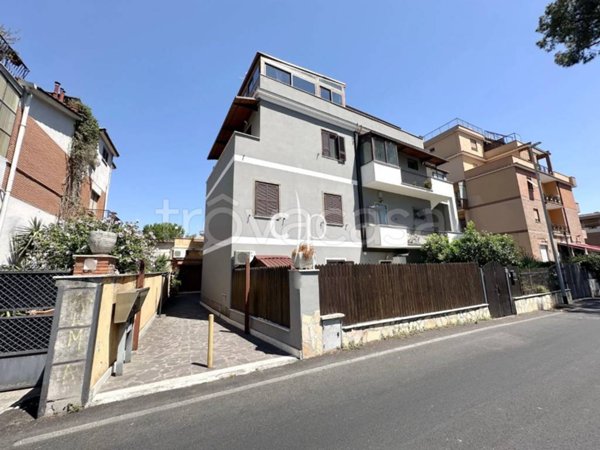 appartamento in vendita a Roma in zona Magliana Vecchia