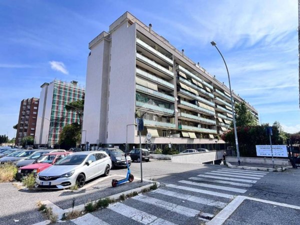 appartamento in vendita a Roma in zona Cinecittà