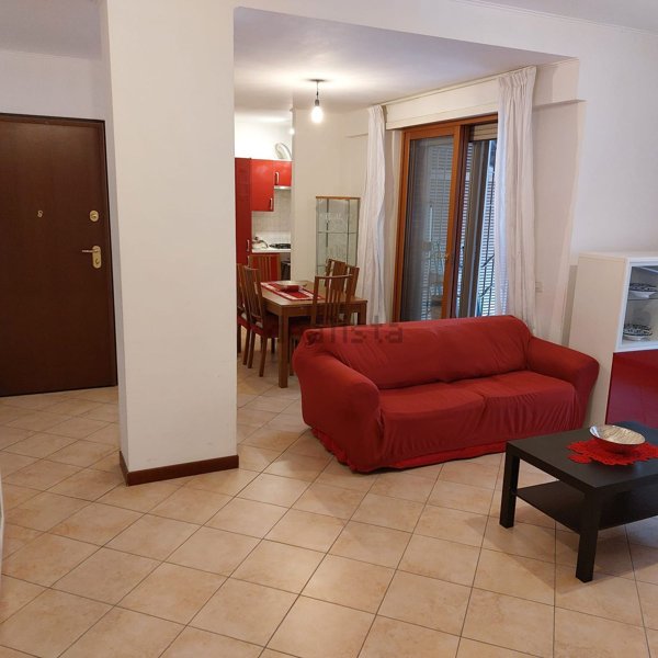 appartamento in vendita a Roma in zona Axa