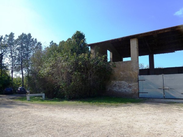 casa indipendente in vendita a Roma in zona San Basilio