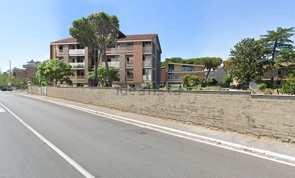 appartamento in vendita a Roma in zona Corviale