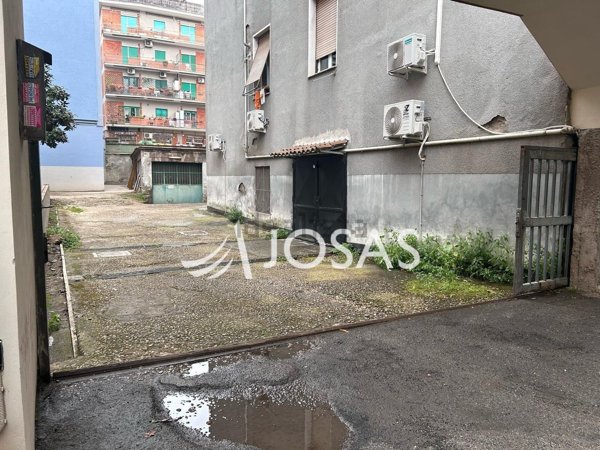 locale di sgombero in vendita a Roma in zona Prenestino-Centocelle
