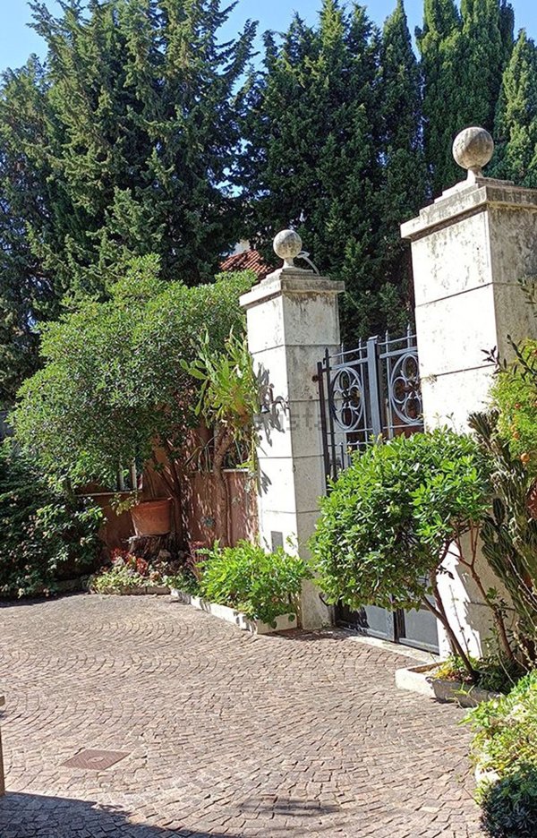 casa semindipendente in vendita a Roma in zona Monte Sacro/Talenti