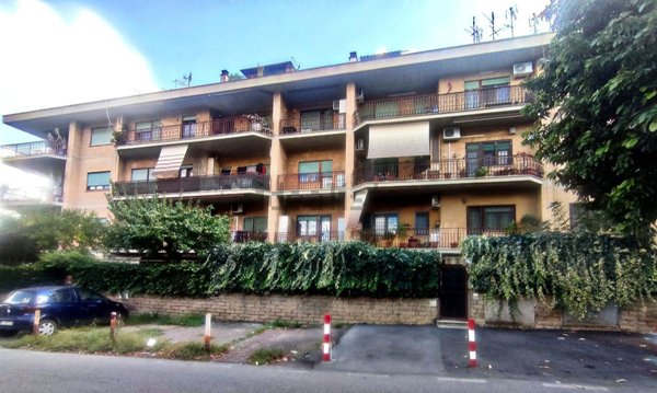 appartamento in vendita a Roma in zona Tor Vergata/Torrenova