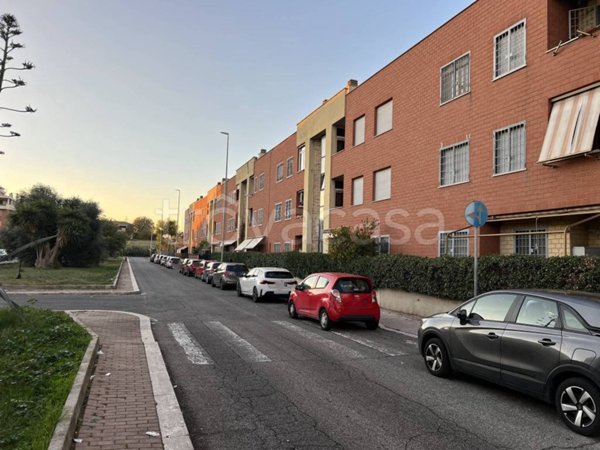 appartamento in vendita a Roma in zona Casal Monastero