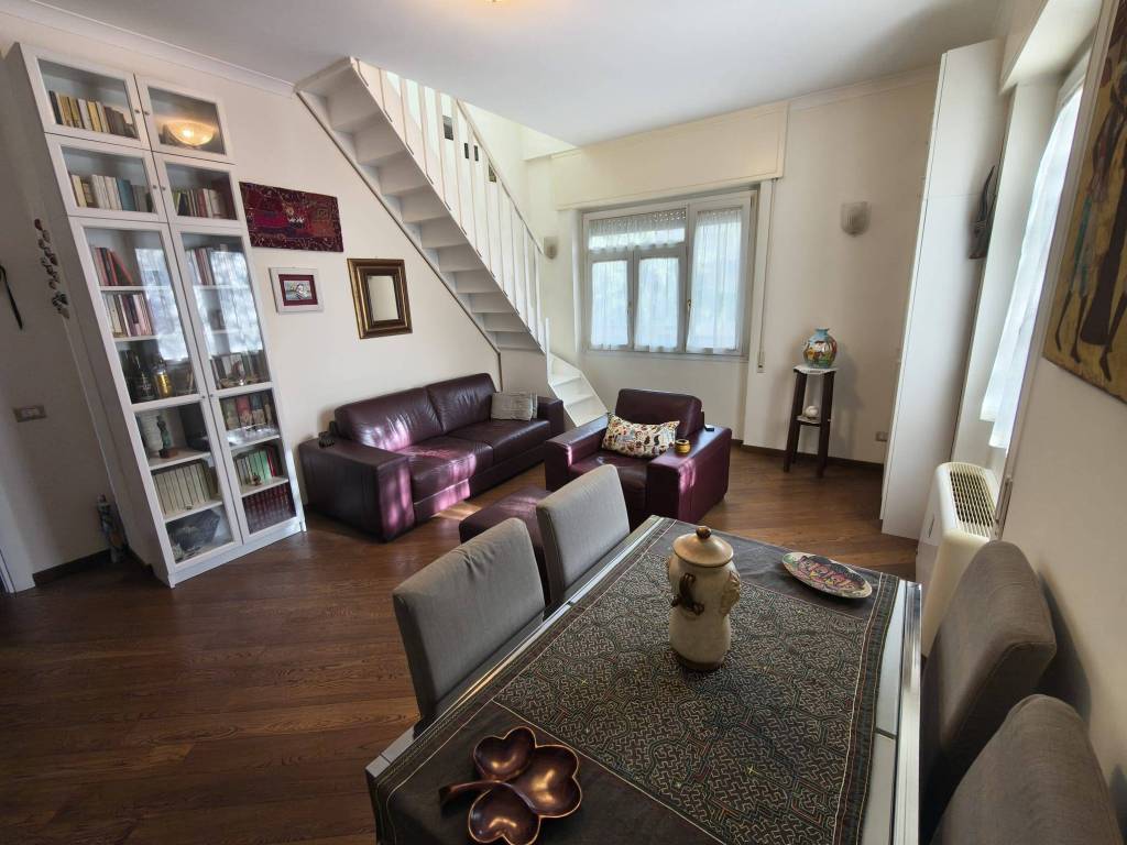 appartamento in vendita a Roma in zona Giuliano Dalmata