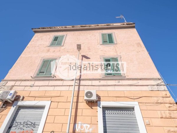 intera palazzina in vendita a Roma
