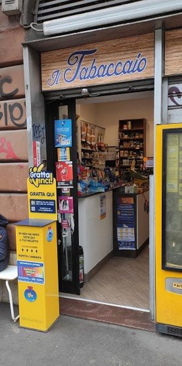 ufficio in vendita a Roma in zona Testaccio