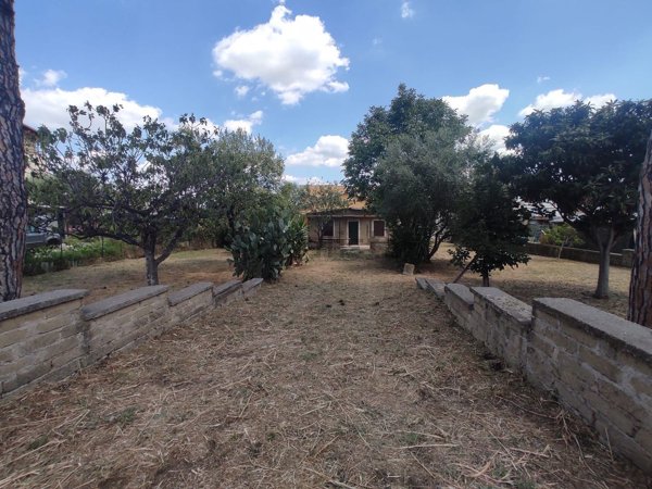 appartamento in vendita a Roma in zona Borghesiana