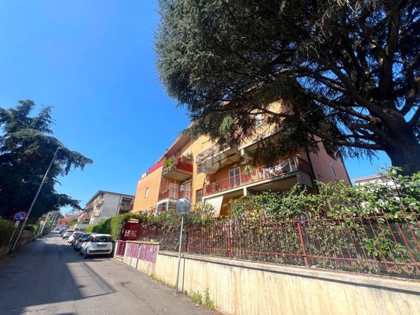 appartamento in vendita a Roma in zona Borghesiana