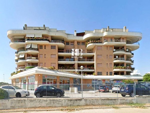 appartamento in vendita a Roma in zona Settecamini