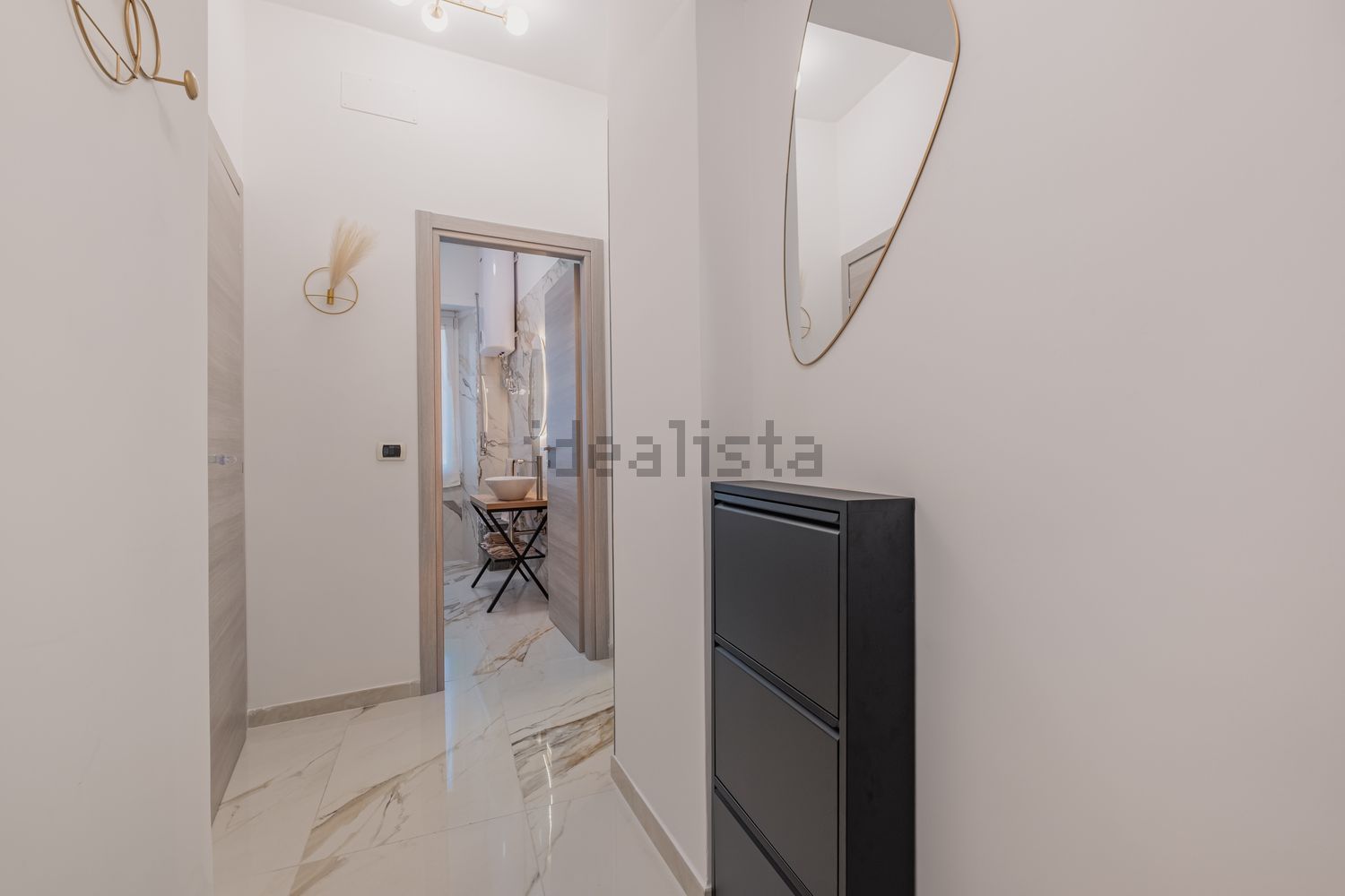 appartamento in vendita a Roma in zona Appio Claudio