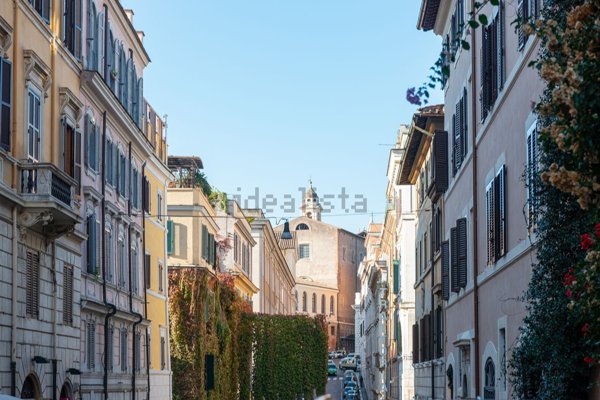 appartamento in vendita a Roma in zona Celio