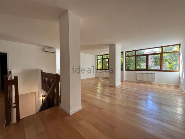 appartamento in vendita a Roma in zona Ardeatino