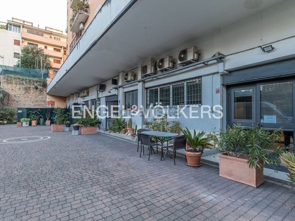 ufficio in vendita a Roma in zona Ardeatino