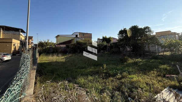 terreno edificabile in vendita a Roma in zona Longarina