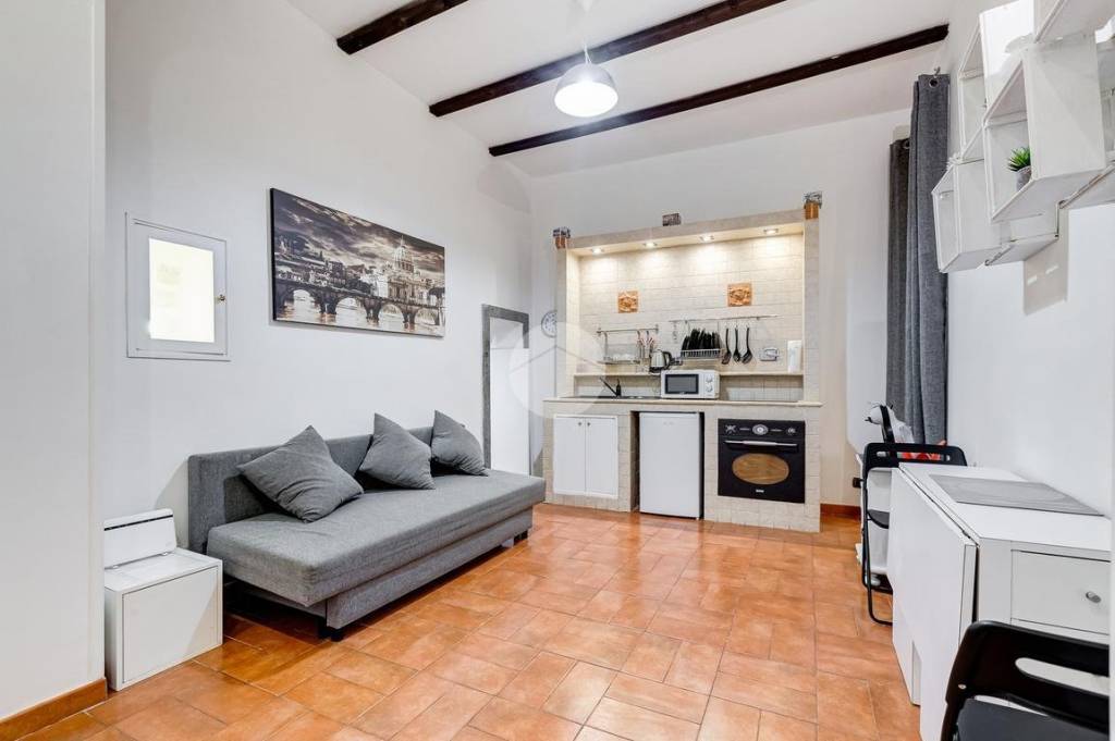 appartamento in vendita a Roma in zona Trastevere
